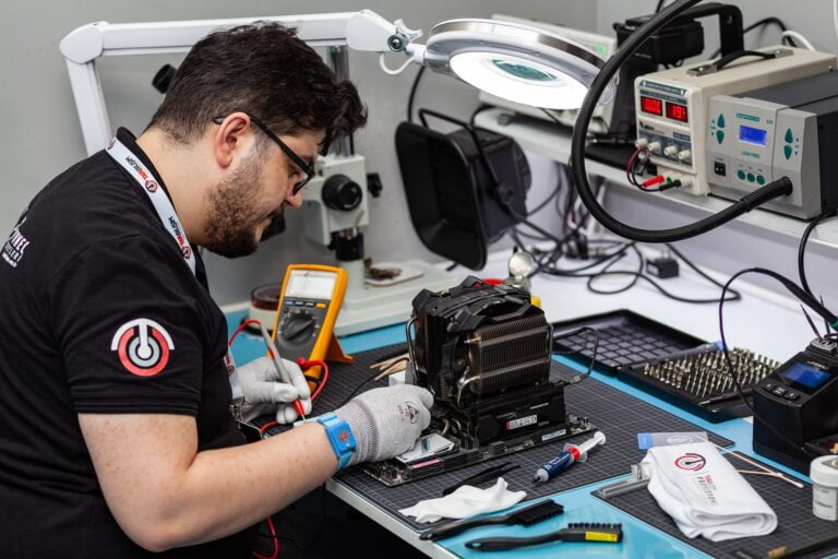 tka-personel-10 - KEÇİ TEKNOLOJİ | ELEKTRİK - UYDU ve HABERLEŞME SİSTEMLERİ